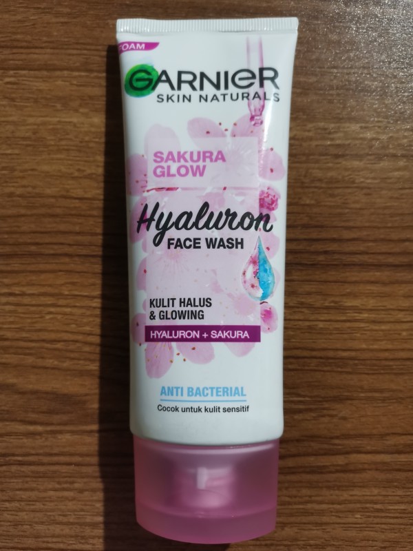 Garnier (Sakura) face wash